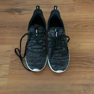 Gently worn adidas cloud foam shoes